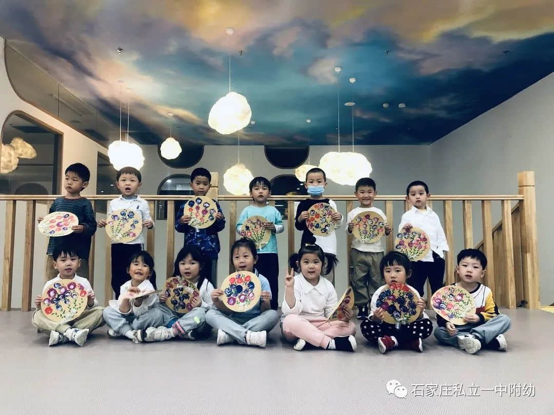 【幼之育】“愛(ài)要大聲說(shuō)出來(lái)”---母親節(jié)主題活動(dòng)