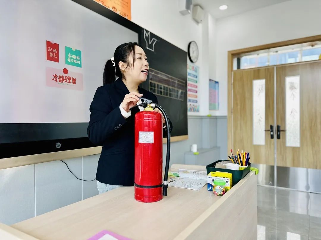 【預(yù)?消防】以“演”筑防，安全“童”行——石家莊私立一中附小預(yù)科部|消防安全進(jìn)校園