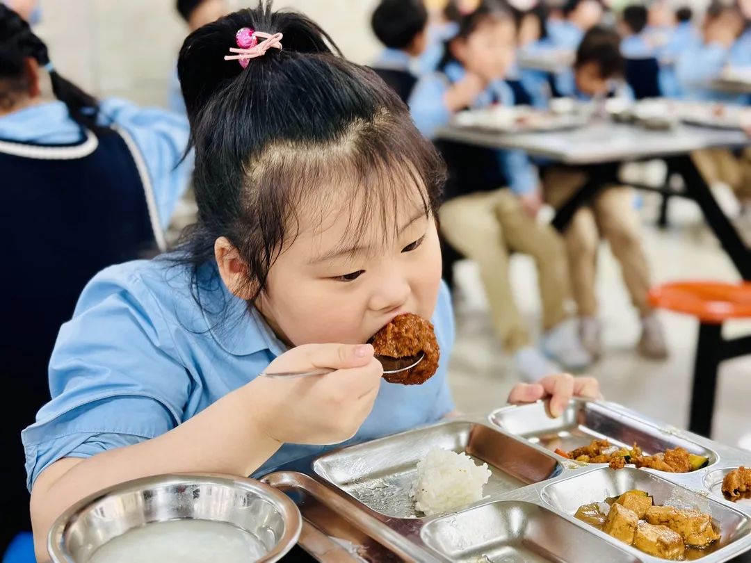 【預(yù)?美食】三餐四季 “食”光漫長(zhǎng) 專(zhuān)注營(yíng)養(yǎng)——石家莊私立一中附小預(yù)科部|每月食譜