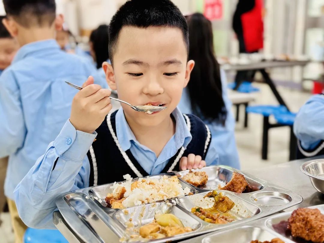 【預(yù)?美食】三餐四季 “食”光漫長(zhǎng) 專(zhuān)注營(yíng)養(yǎng)——石家莊私立一中附小預(yù)科部|每月食譜