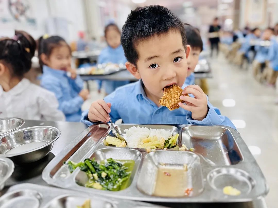 【預(yù)?美食】三餐四季 “食”光漫長(zhǎng) 專(zhuān)注營(yíng)養(yǎng)——石家莊私立一中附小預(yù)科部|每月食譜
