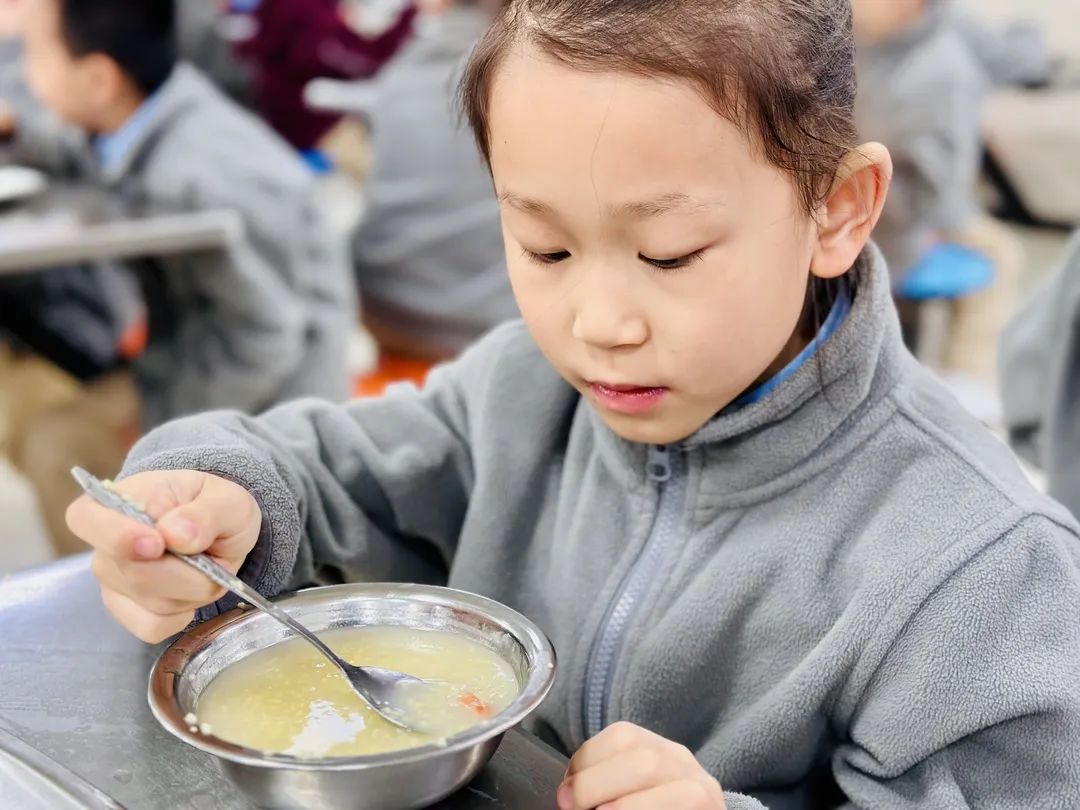 【預(yù)?美食】三餐四季 “食”光漫長(zhǎng) 專(zhuān)注營(yíng)養(yǎng)——石家莊私立一中附小預(yù)科部|每月食譜