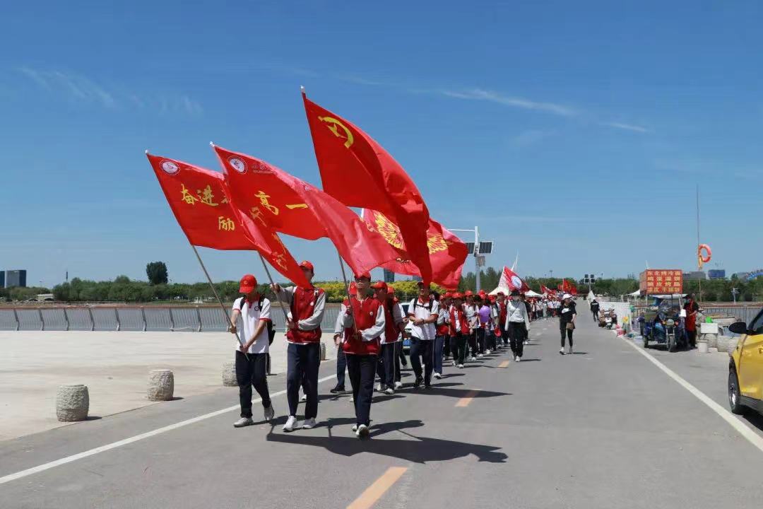 【媒體聚焦】河北電視臺(tái)等多家媒體報(bào)道石家莊私立第一中學(xué)第三屆遠(yuǎn)足活動(dòng)