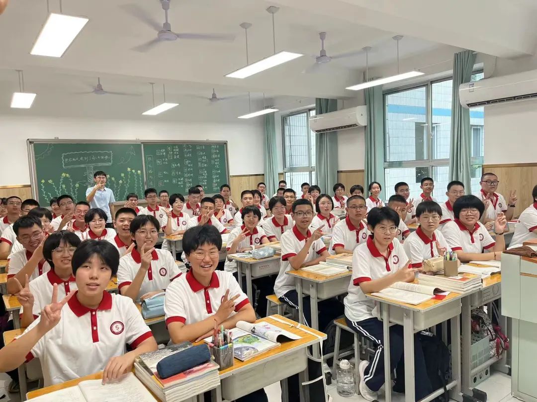 狀態(tài)滿滿！一起解鎖新生滿格狀態(tài)吧！