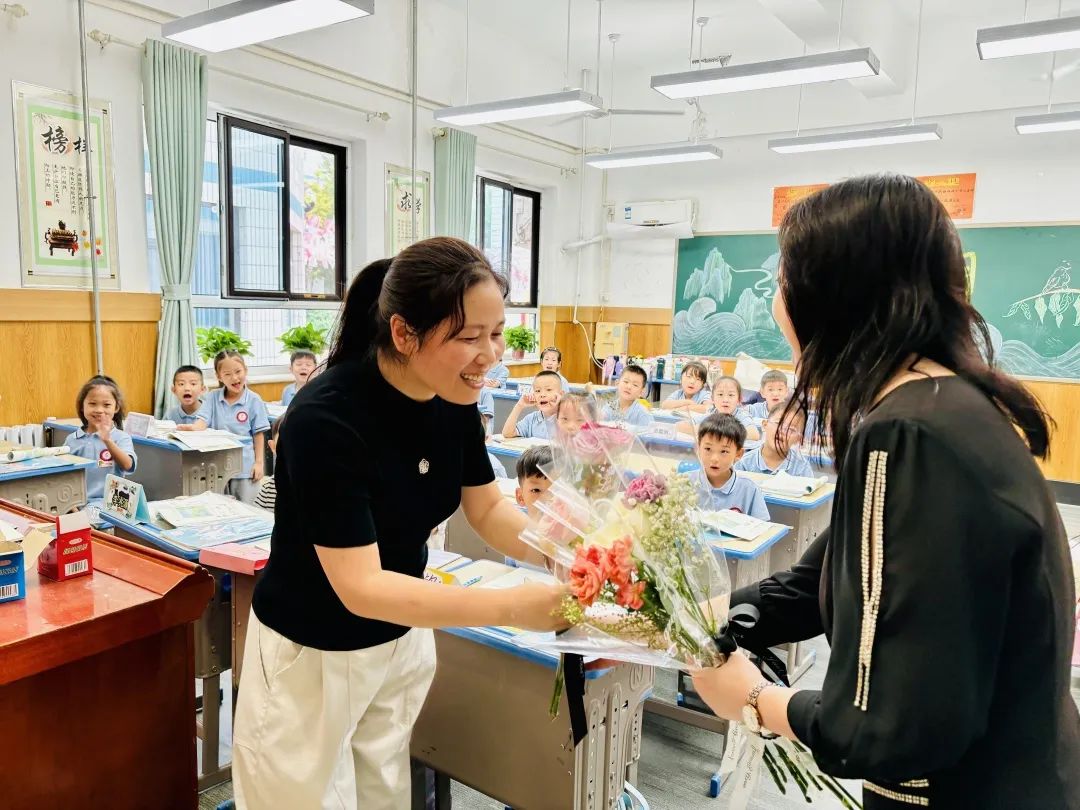【立小?教師節(jié)】桃李滿園芳 九月謝師恩 | 老師，我想對您說......