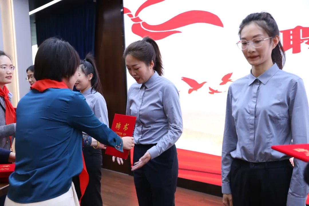 【立小?入隊禮】星火照耀思政路 少年堅定逐夢行｜二年級入隊儀式