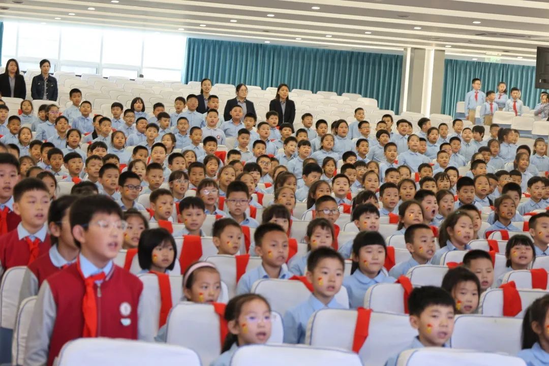 【立小?入隊禮】星火照耀思政路 少年堅定逐夢行｜二年級入隊儀式