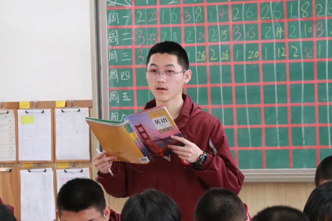 課堂隨拍丨那些閃耀的青春時(shí)光