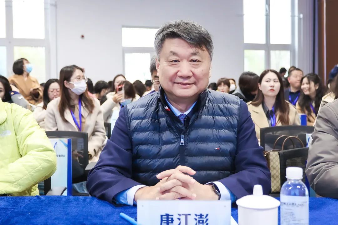 【立小?學(xué)術(shù)】立小團(tuán)隊(duì)受邀參加京津冀首屆民辦教育學(xué)術(shù)年會(huì)