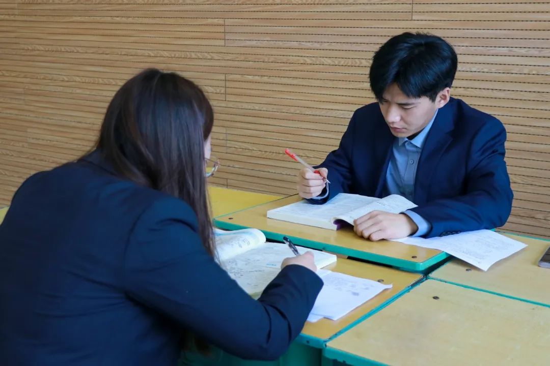 集體備課：讓教學(xué)更有力量丨教師集體備課的智慧與魅力