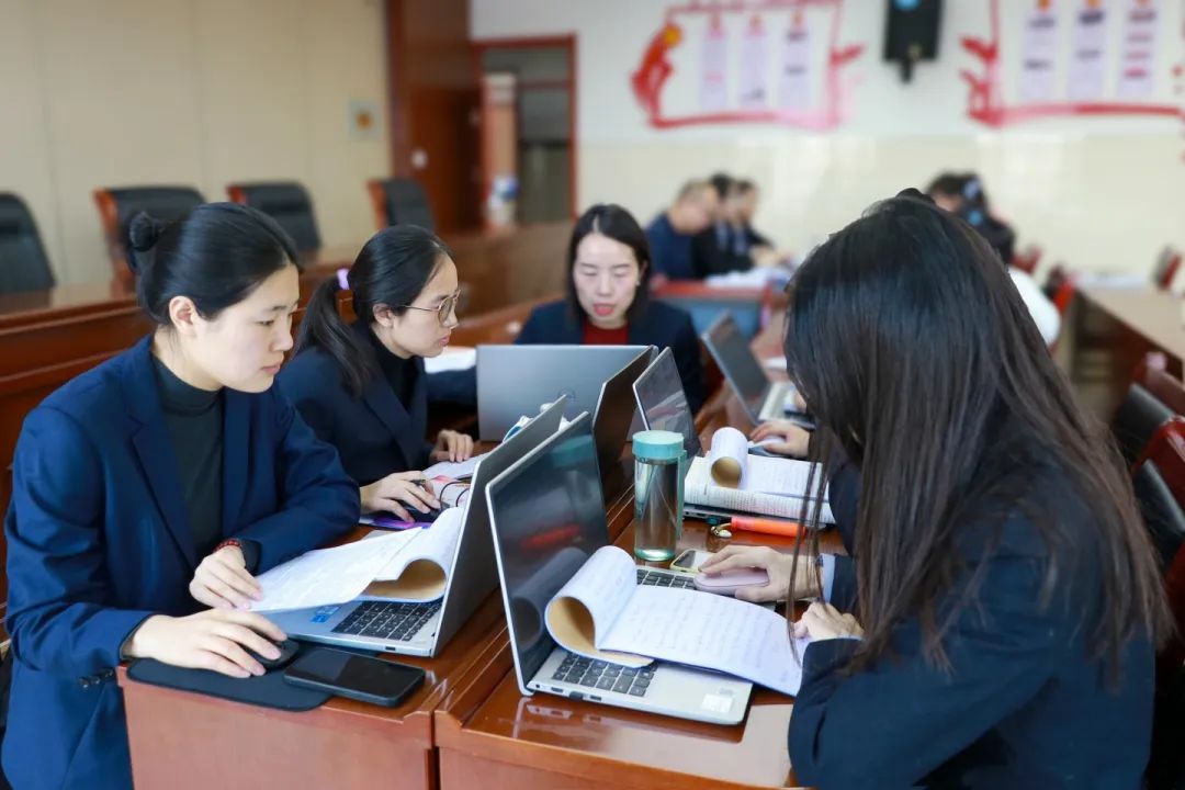 集體備課：讓教學(xué)更有力量丨教師集體備課的智慧與魅力