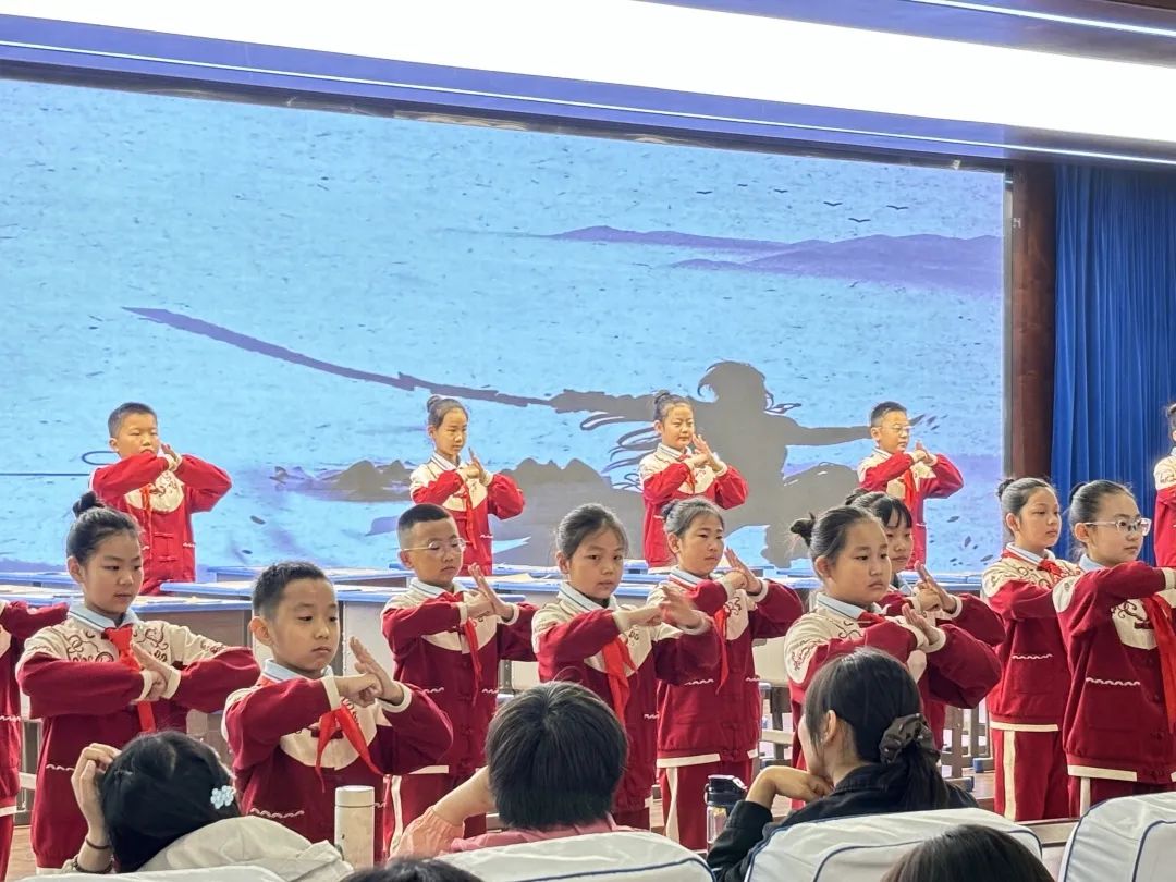 【立小 ? 研修】“名師課堂”2025年全國中小學觀摩課語文專場在我校華彩綻放
