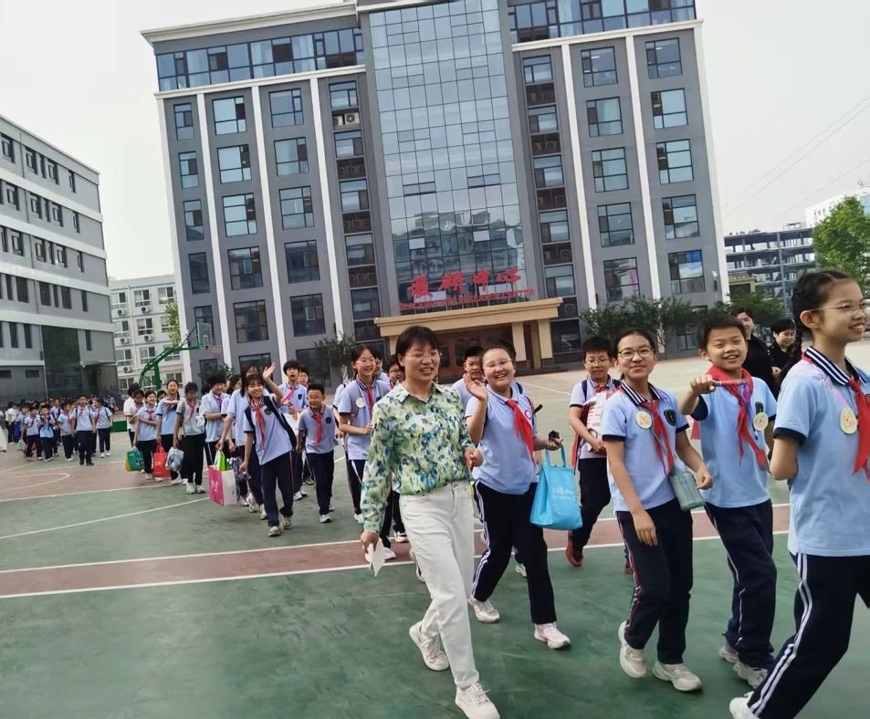 【立小 ? 重磅】“一元錢生存大挑戰(zhàn)”火爆國(guó)際莊！