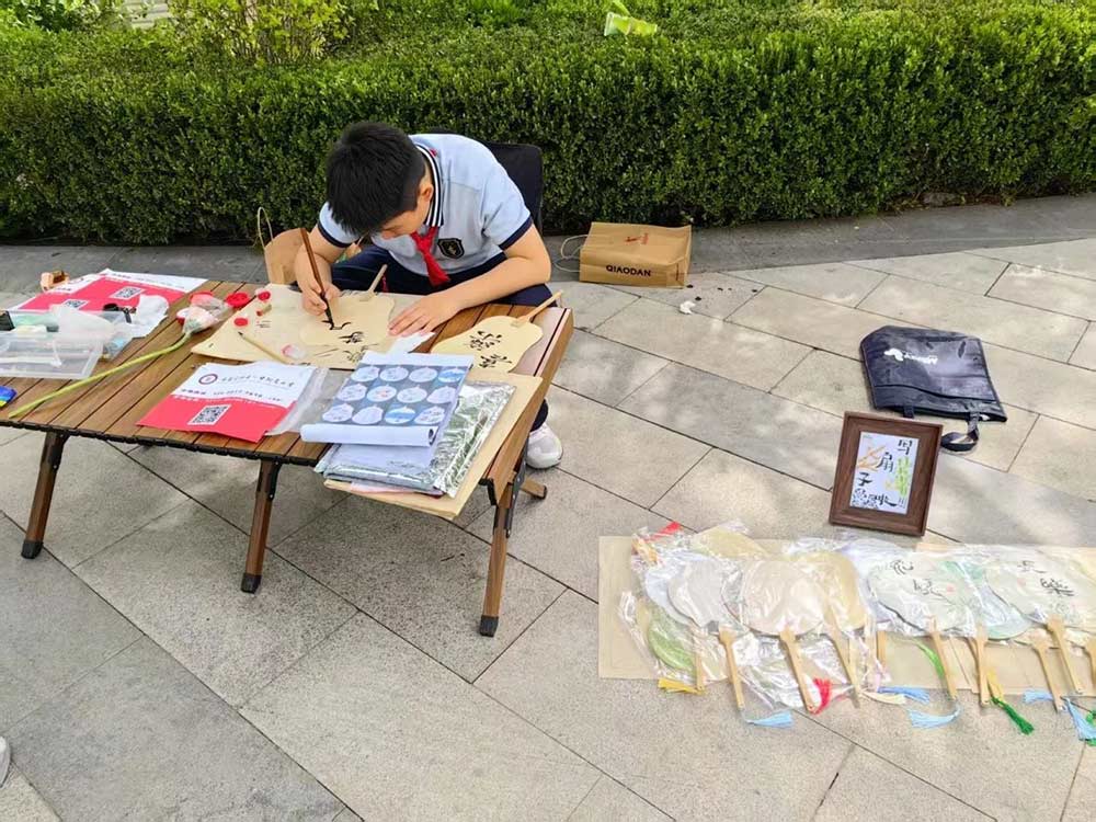 【立小 ? 重磅】“一元錢生存大挑戰(zhàn)”火爆國(guó)際莊！