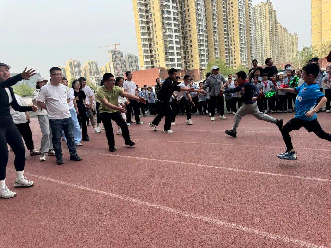 【立小 ? 體育節(jié)】酷跑賽道已開啟！誰將成為體育節(jié)“追風(fēng)王”｜第四屆陽光體育節(jié)