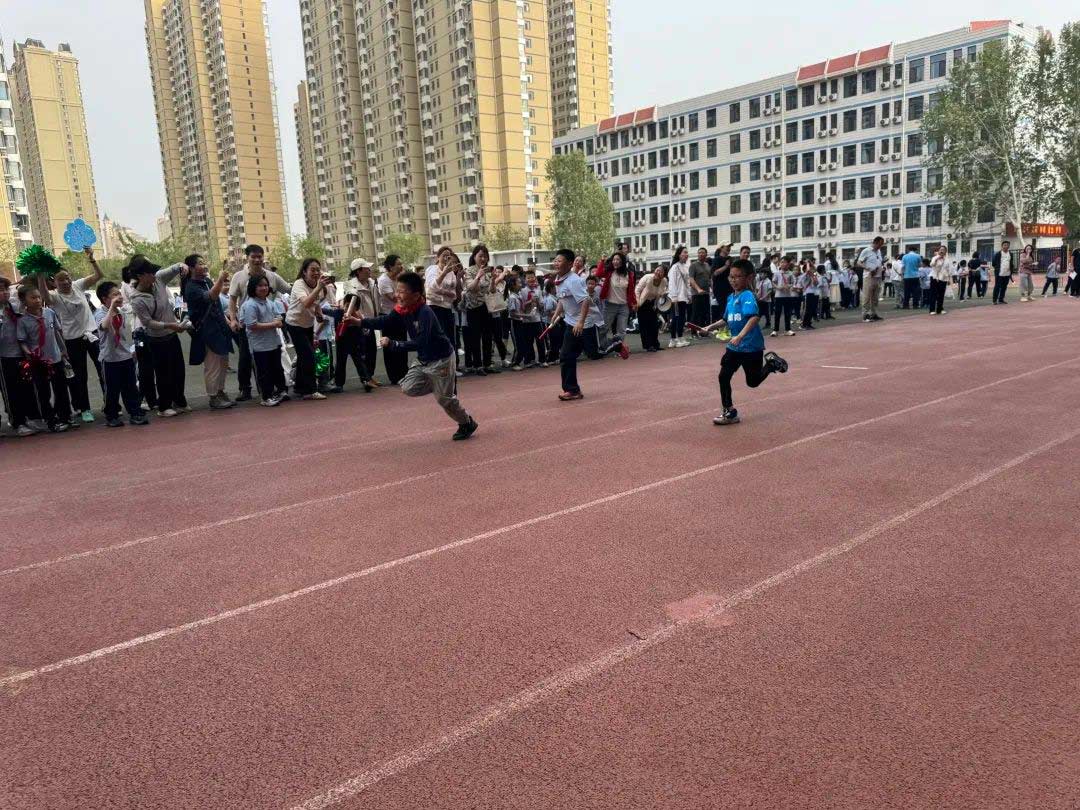 【立小 ? 體育節(jié)】酷跑賽道已開啟！誰將成為體育節(jié)“追風(fēng)王”｜第四屆陽光體育節(jié)
