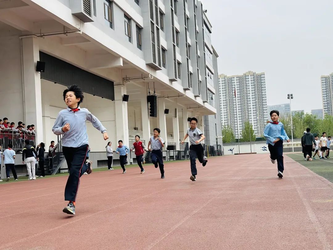 【立小 ? 體育節(jié)】酷跑賽道已開啟！誰將成為體育節(jié)“追風(fēng)王”｜第四屆陽光體育節(jié)