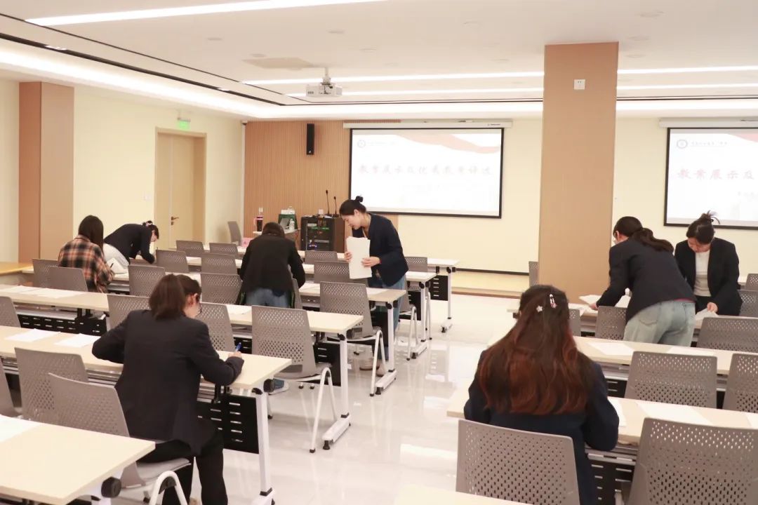 匠心獨(dú)運(yùn) 教案生輝丨 我校教師教案展評(píng)活動(dòng)成功舉行