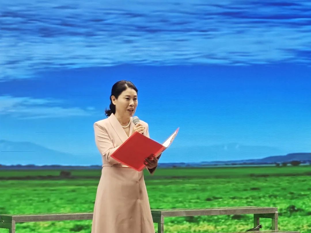 【立小 ? 榮耀】中華詩(shī)園河北朗誦藝術(shù)團(tuán)啟動(dòng)儀式暨河北石家莊辦事處成立儀式在我校華彩開(kāi)啟