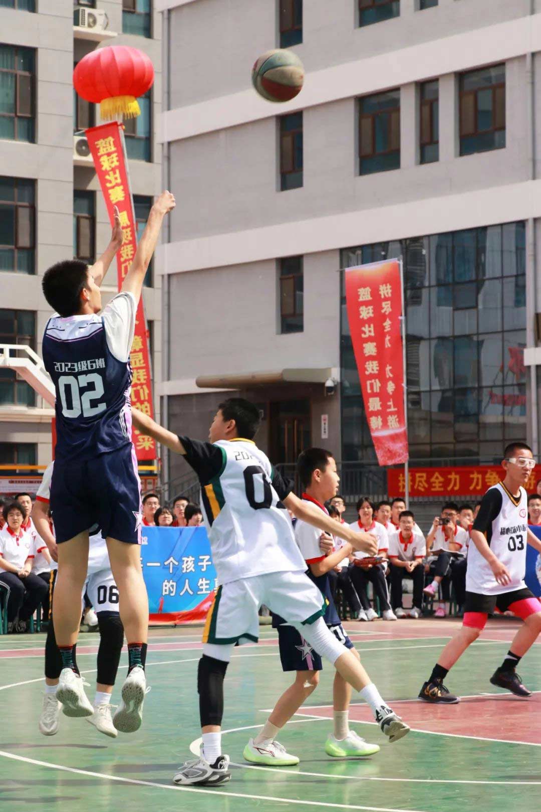 熱血賽場 青春飛揚丨私立一中第三屆“輝煌杯”籃球藝術文化節(jié)完美收官！