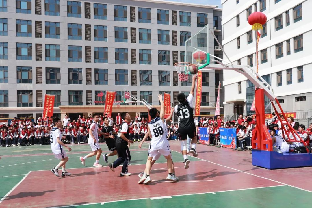 熱血賽場 青春飛揚丨私立一中第三屆“輝煌杯”籃球藝術文化節(jié)完美收官！