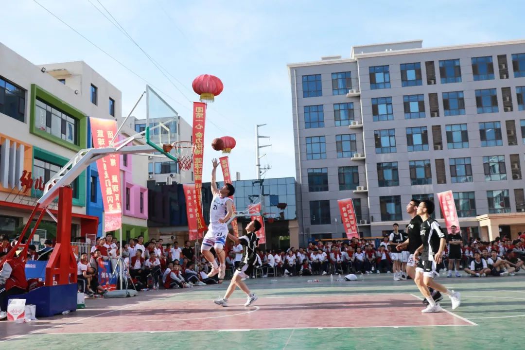 熱血賽場 青春飛揚丨私立一中第三屆“輝煌杯”籃球藝術文化節(jié)完美收官！