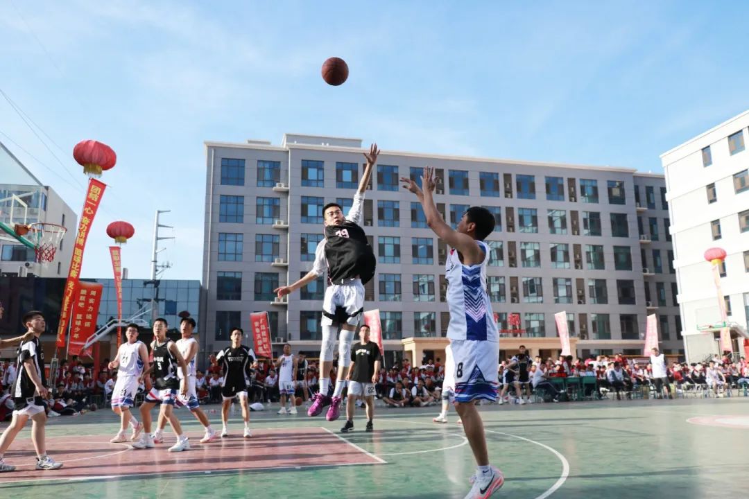 熱血賽場 青春飛揚丨私立一中第三屆“輝煌杯”籃球藝術文化節(jié)完美收官！