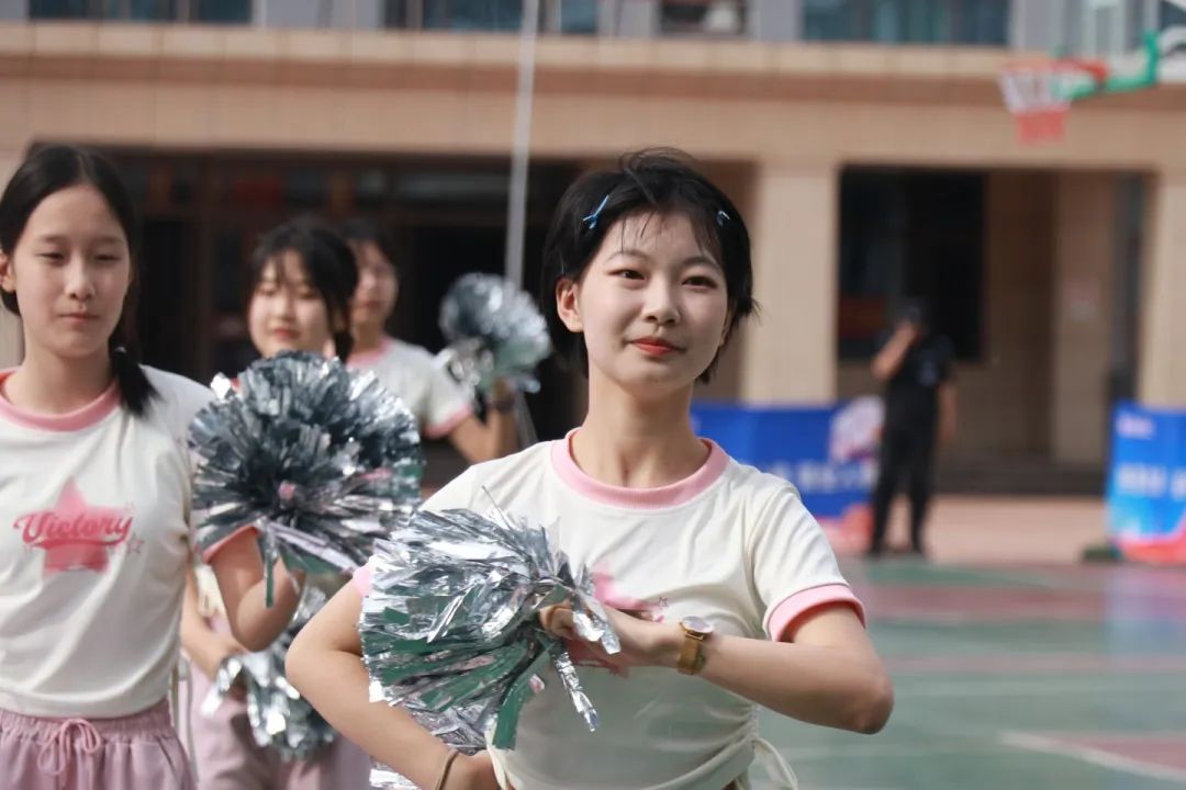 熱血賽場 青春飛揚丨私立一中第三屆“輝煌杯”籃球藝術文化節(jié)完美收官！