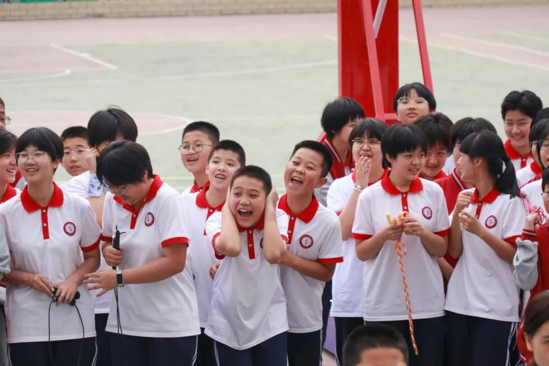“跳”躍夢(mèng)想 “繩”彩飛揚(yáng)丨我校初一年級(jí)跳繩比賽圓滿收官