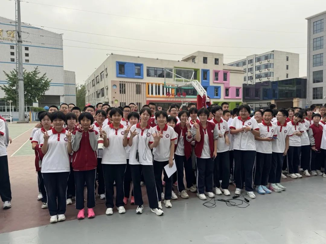 “跳”躍夢(mèng)想 “繩”彩飛揚(yáng)丨我校初一年級(jí)跳繩比賽圓滿收官