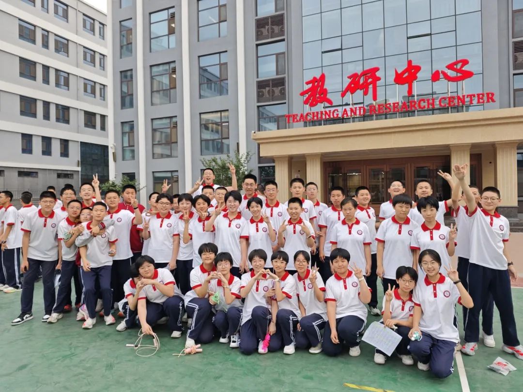 “跳”躍夢(mèng)想 “繩”彩飛揚(yáng)丨我校初一年級(jí)跳繩比賽圓滿收官