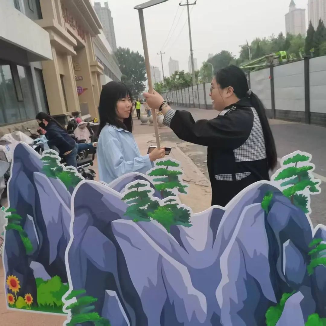 【立小 ? 教學】雙語辯課展英姿 筆繪丹青共爭輝｜區(qū)教師素質賽活動紀實〈二〉